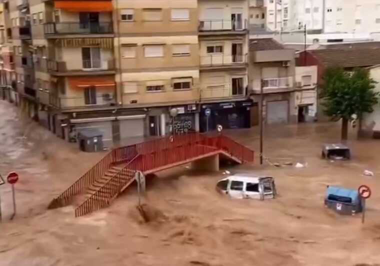 Север Испании ушел под воду: страну накрыли ливни