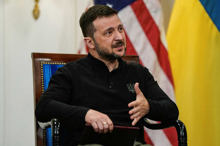 Зеленский: РФ за месяц использует до 3500 КАБов по мирному населению Украины