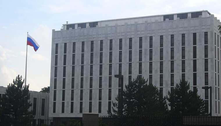 США закрывают визовый центр РФ и лишают дипломатов налоговых привилегий