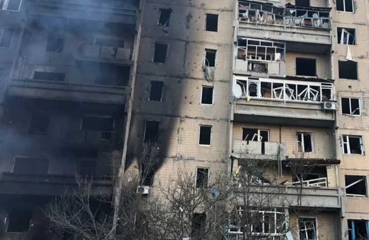 Росіяни обстріляли житлові будинки на Донеччині: поранено 5 людей