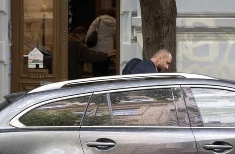 Як скандальна справа "Львівського арсеналу" пересікається з загадковою смертю Роберта Зеленки у Чехії