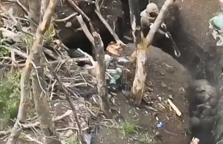 Військовий ЗСУ вистояв один проти двох окупантів у ближньому бою