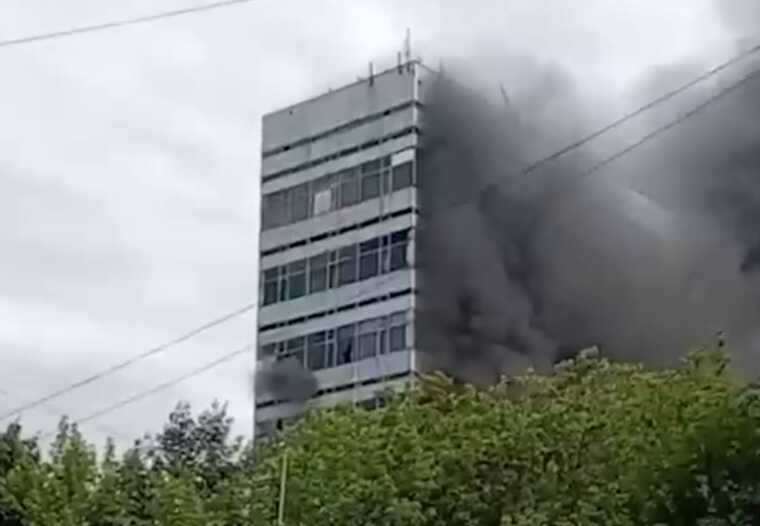 У російському Підмосков’ї масштабна пожежа в будівлі НДІ «Платан»