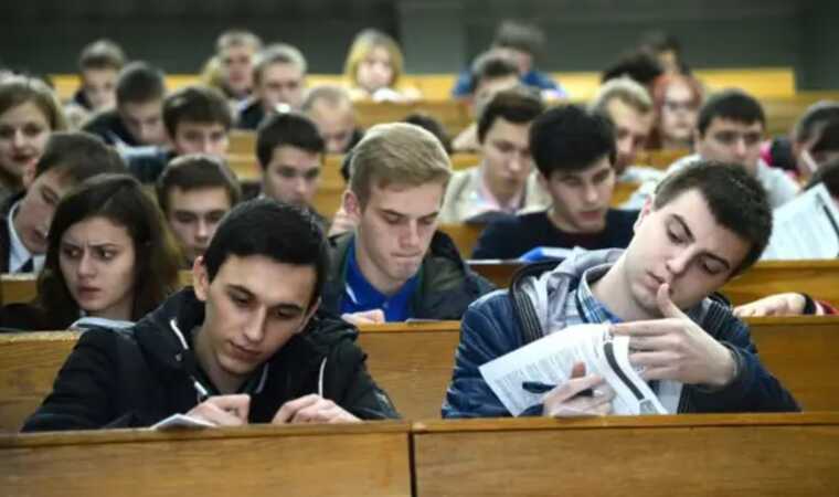 Виші підтвердили ЗМІ, що повідомляють ТЦК про відрахованих студентів