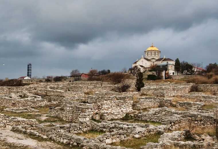 Загарбники повністю знищили «Херсонес Таврійський» в окупованому Криму: на його місці звели новобуд