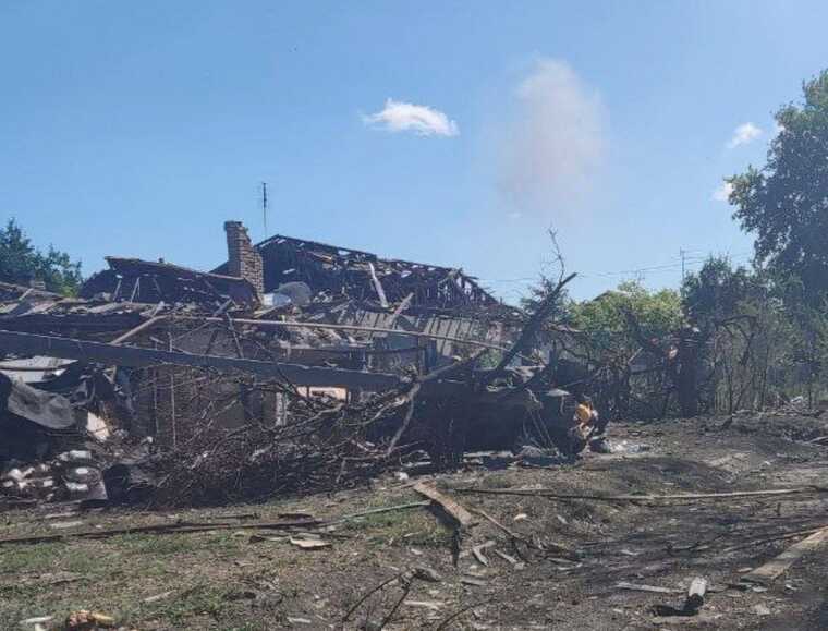 Донецька ОВА публікує фото наслідків обстрілу Торецька