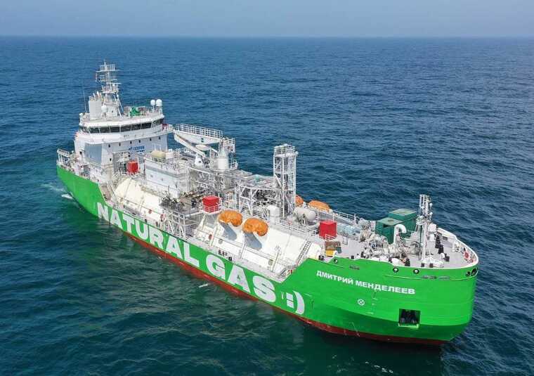 Bloomberg: РФ почала будувати тіньовий флот для перевезення СПГ по всьому світу