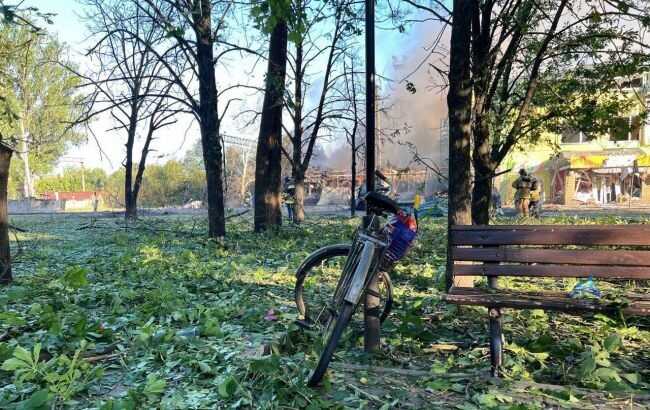 Після удару РФ по Вільнянську Зеленський закликав Захід не затягувати з допомогою