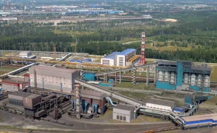 У РФ заявили, що безпілотники атакували Новолипецький металургійний комбінат