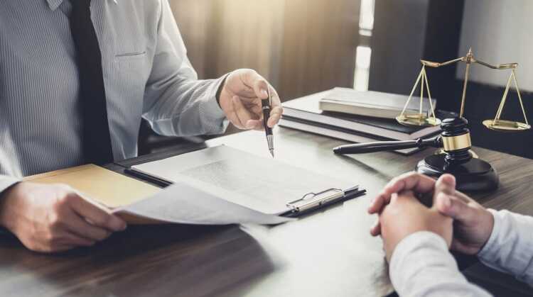 В Україні роботодавці зможуть звільняти працівників за порушення правил поведінки