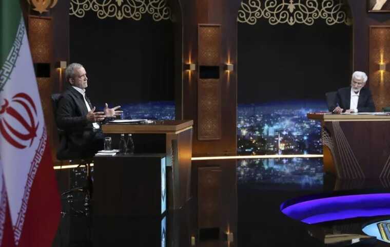 В Иране завершились выборы президента: обнародованы первые результаты