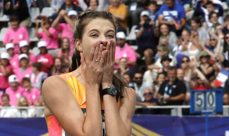 У мережі показали відео реакції Ярослави Магучіх на свій рекорд