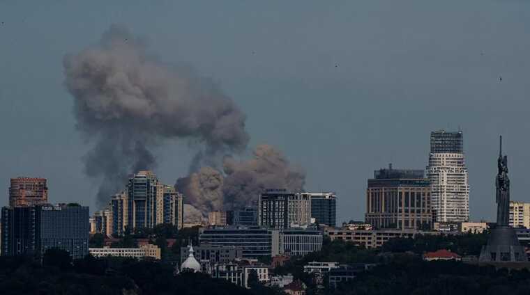 Ракетний удар РФ по Києву: кількість загиблих зросла до 27