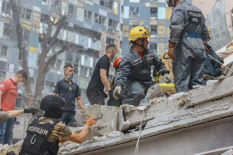 МВД опубликовало кадры разбора завалов в «Охматдете»