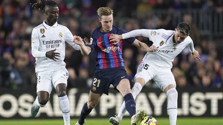 СМИ обнародовало рейтинг футбольных клубов, имеющих самые дорогие составы спортсменов