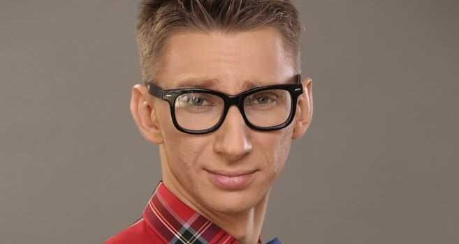 Український телеведучий емоційно відреагував на вибухи під час вчорашнього обстрілу столиці