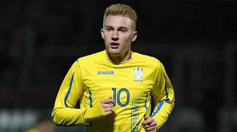 Оккупанты обстреляли дом херсонца-звезды сборной Украины по футболу Виктора Коваленко