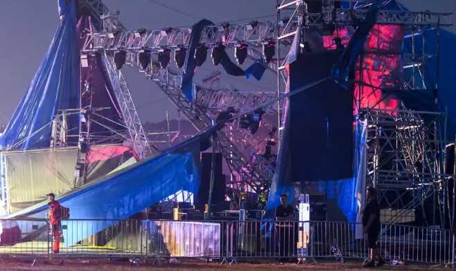 У Словаччині під час музичного фестивалю через шторм обвалилася сцена: є постраждалі
