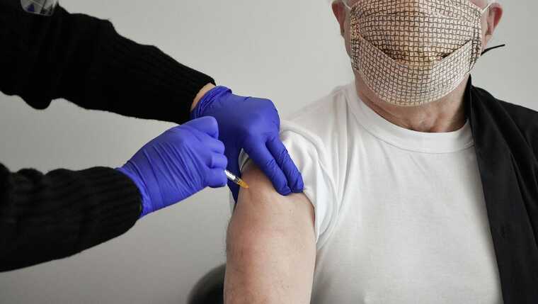 На Тернопільщині поліція оголосила підозру лікарям, через яких осліпли 22 особи