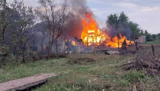 Загарбники завдали удару КАБами по Богуславці на Харківщині: постраждав чоловік
