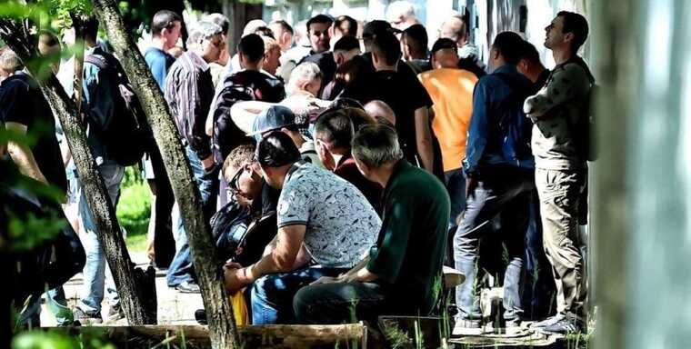 В Одесі досі черги в ТЦК, - соцмережі