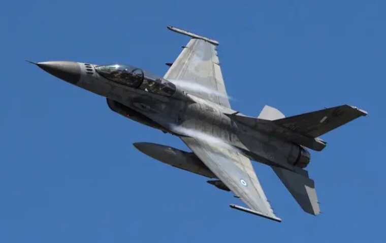 Союзники пообіцяли Україні більше F-16, аніж змогли підготувати пілотів, – нардеп