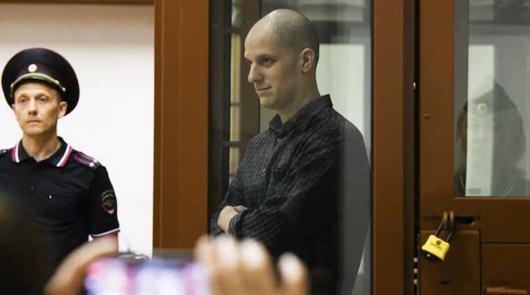 В РФ суд приговорил Эвана Гершковича к 16 годам колонии