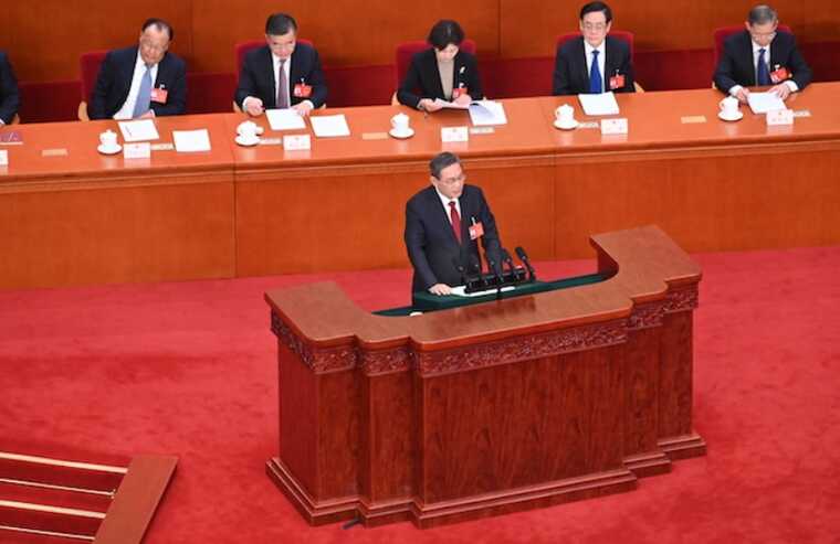 Сі Цзіньпін пообіцяв податкову реформу та підтримку місцевим органам влади Китаю