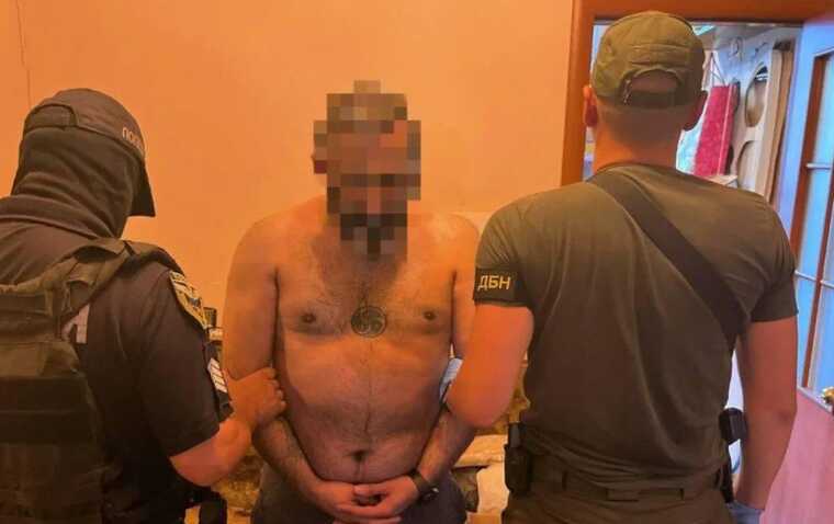 В Україні перекрили широкий канал збуту психотропів і наркотиків