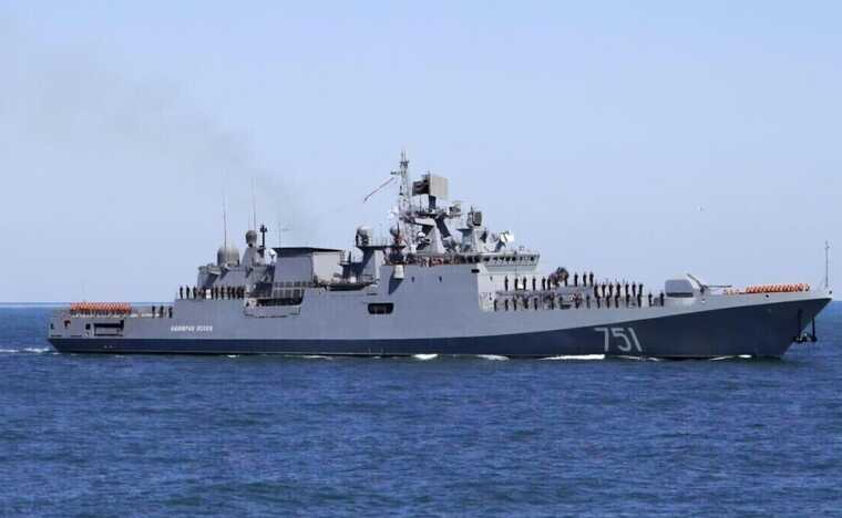 В ВМС назвали количество ракетоносителей РФ в Черном море