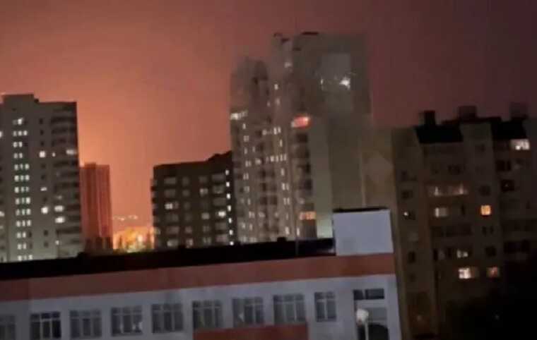 У РФ скаржаться на масовану атаку безпілотників на Курськ та область