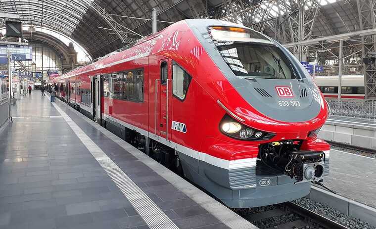 У Німеччині залізничний оператор Deutsche Bahn скоротить 30 тисяч робочих місць