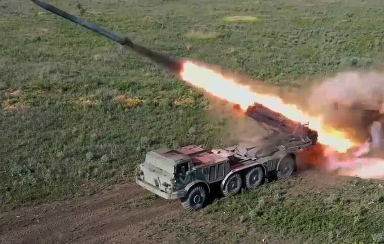 Після ранкової атаки окупантів по Миколаївщині пошкоджено лінію електромережі