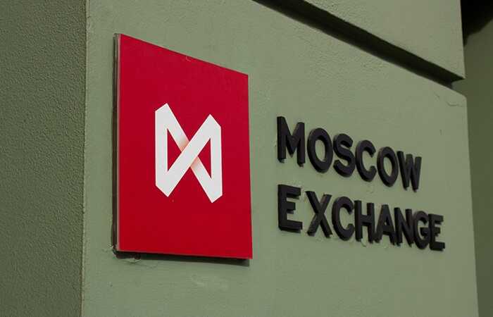 Повне блокування операцій з Мосбіржею та російськими розрахунковими центрами відсунули на два місяці
