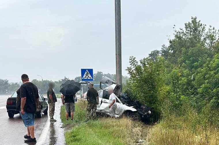  г       25-  Mercedes