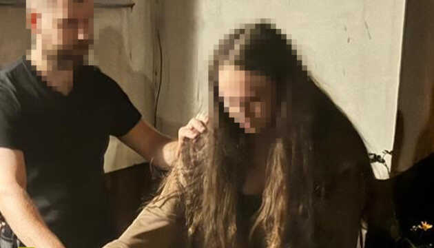 В столице задержали агентку РФ, которая организовывала поджоги военных автомобилей