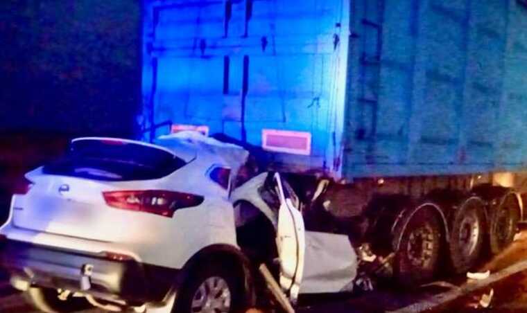 На Одещині внаслідок наїзду на причіп загинули водійка та її донька