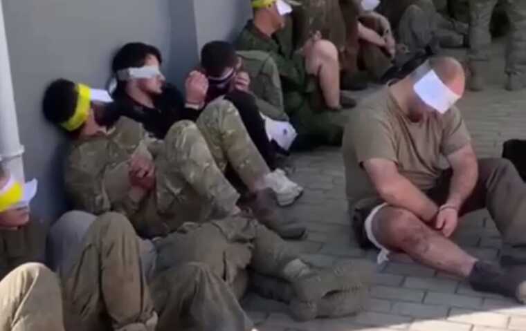У мережі публікують відео із полоненими "ахматівцями", які "не здаються в полон"