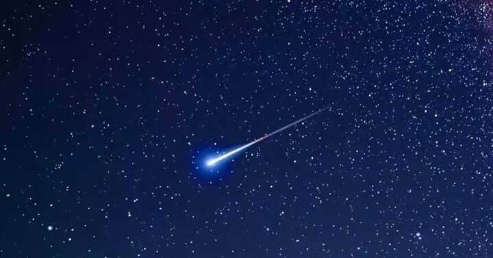 В сети показали видео пролета метеора над Украиной