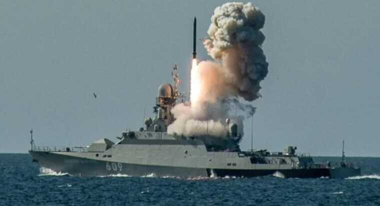 РФ тримає в Чорному морі один ракетоносій крилатих ракет «Калібр»