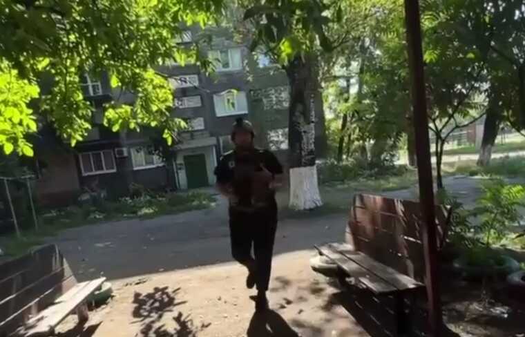 Украинские волонтеры опубликовали видео из Новогродовки в Донецкой области