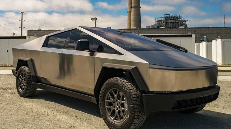  ,     Tesla Cybertruck