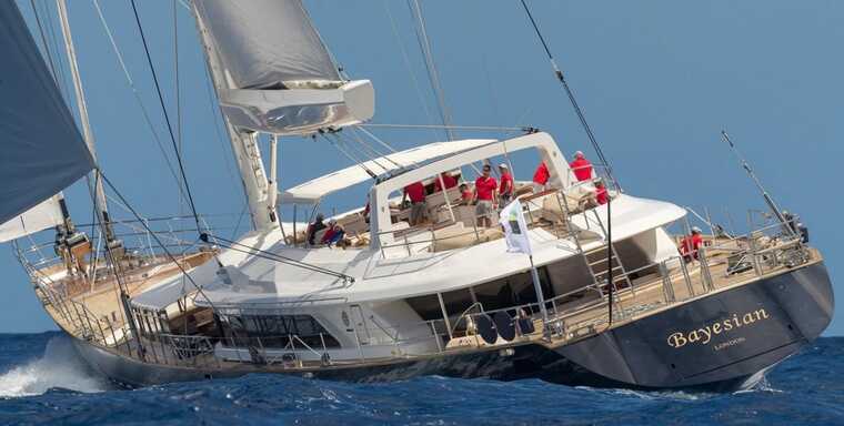 У берегов Сицилии после шторма пропал без вести британский техномагнат Линч