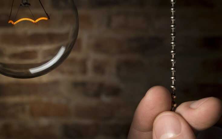 Сьогодні діятимуть обмеження споживання електроенергії з 16:00 до 24:00