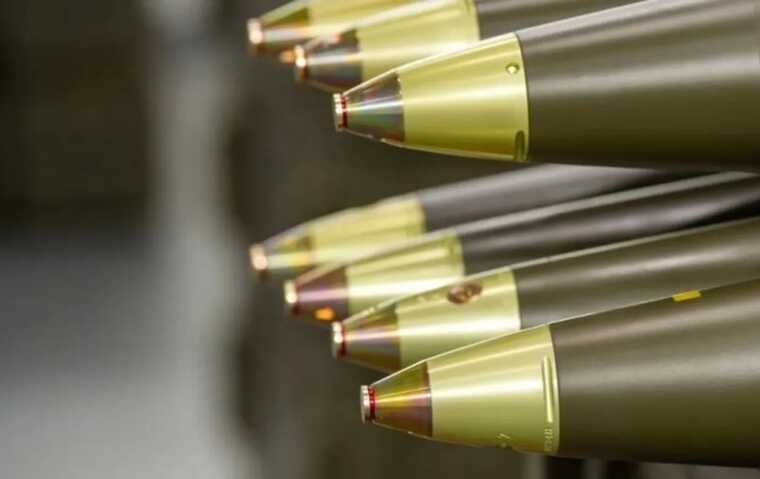 ЮАР заблокировала поставку снарядов Польше из-за опасений, что их передадут Украине