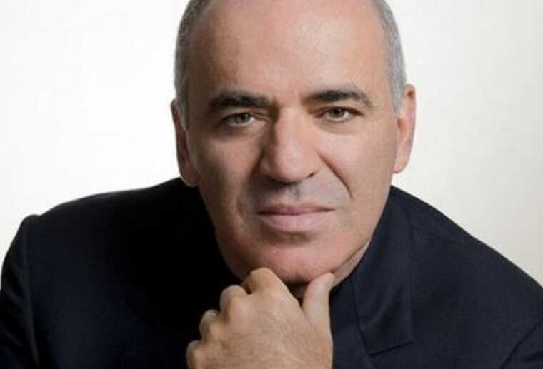 Каспаров звернувся до канцлера ФРН, показавши могили загиблих українських Героїв