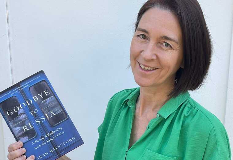 Британське видавництво випустило книгу про Росію, на обкладинці якої зображені українські діти