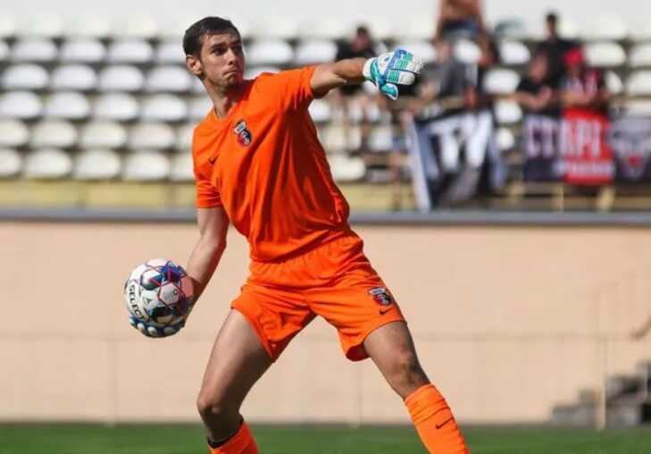 Український голкіпер Бабійчук забив переможний гол зі своєї половини поля