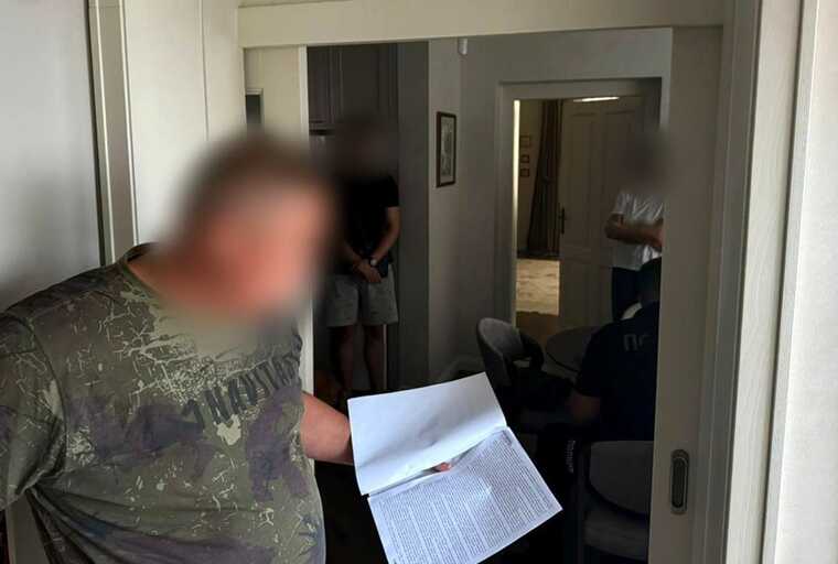 На Закарпатье задержали главу ВВК, который помогал уклонистам уехать из страны