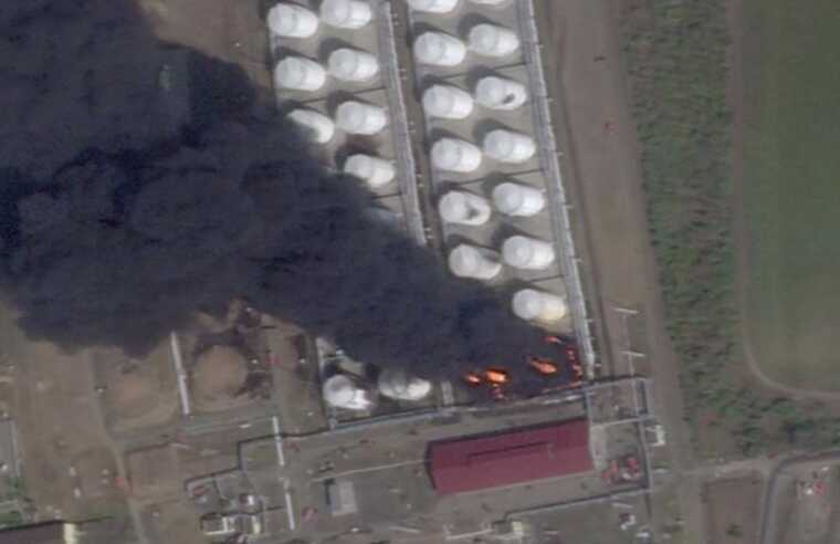 Satellite images of the Atlas oil depot in Rostov region attacked by a drone have been published online